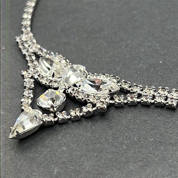 Vintage Kramer NY rhinestone necklace - Picture 3 of 6